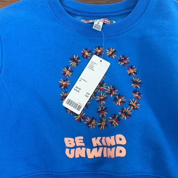 Urban Outfitters Cropped Crew Neck Sweatshirt - Picture 8 of 11